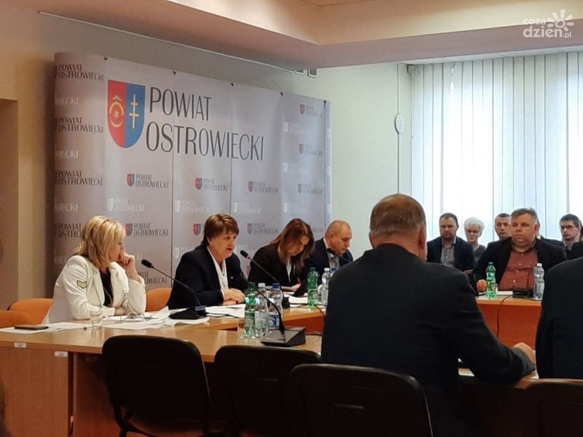 Liczą każdą złotówkę - trudny budżet powiatu na 2020 rok Liczą każdą złotówkę - trudny budżet powiatu na 2020 rok