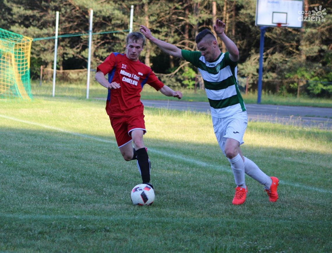Liga Okręgowa: W Opatowie lepszy Ćmielów Liga Okręgowa: W Opatowie lepszy Ćmielów