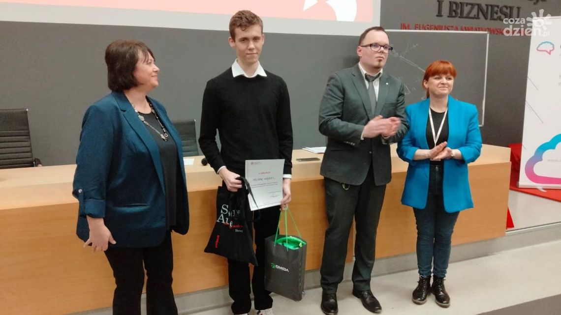 Logistycy z ostrowieckiego technikum w ogólnopolskim konkursie Logistycy z ostrowieckiego technikum w ogólnopolskim konkursie