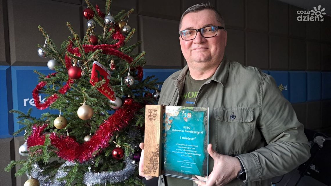 M.Rokita: KSZO Ostrowiec to dobre miejsce na rozpoczynanie kariery zwłaszcza pływackiej, bokserskiej czy w piłce wodnej
M.Rokita: KSZO Ostrowiec to dobre miejsce na rozpoczynanie kariery zwłaszcza pływackiej, bokserskiej czy w piłce wodnej