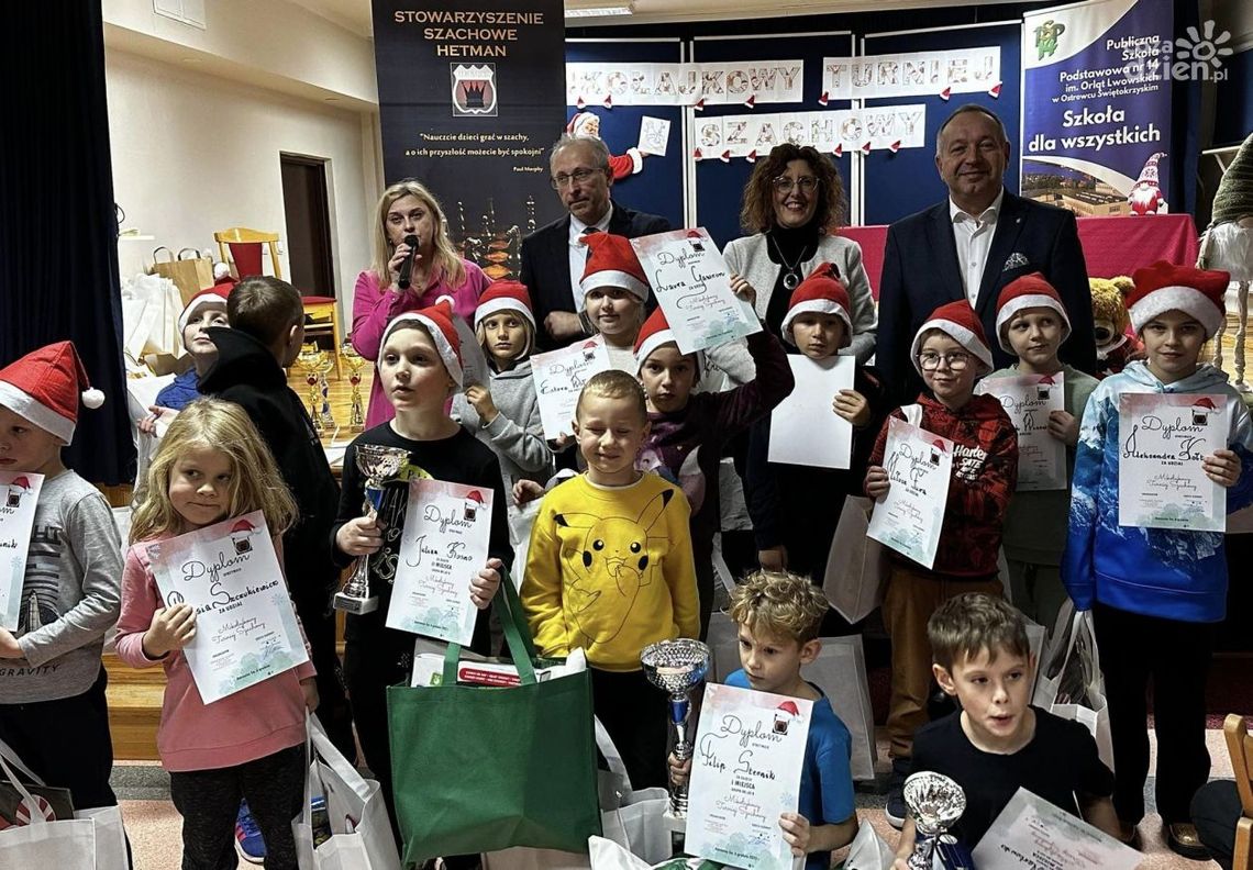 Magia Mikołajkowego turnieju szachowego Stowarzyszenia Hetman