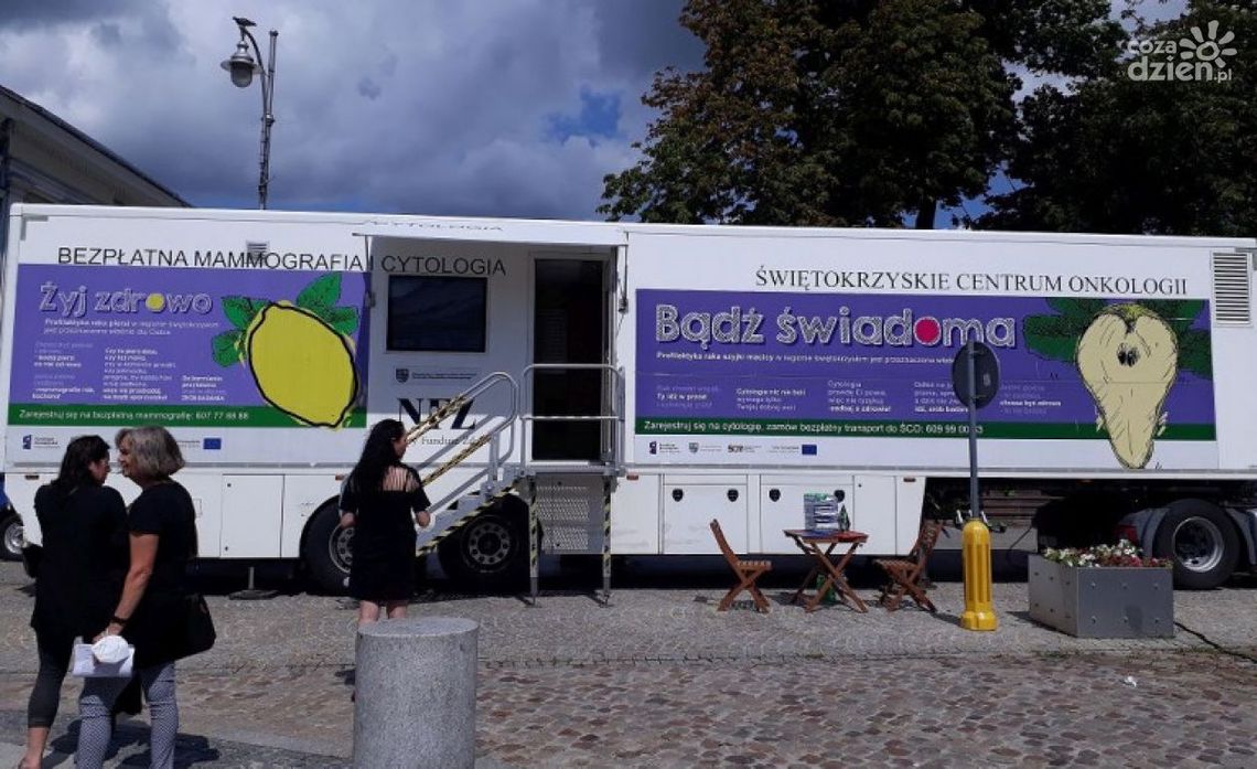 Mammobus Świętokrzyskiego Centrum Onkologii znowu w trasie Mammobus Świętokrzyskiego Centrum Onkologii znowu w trasie