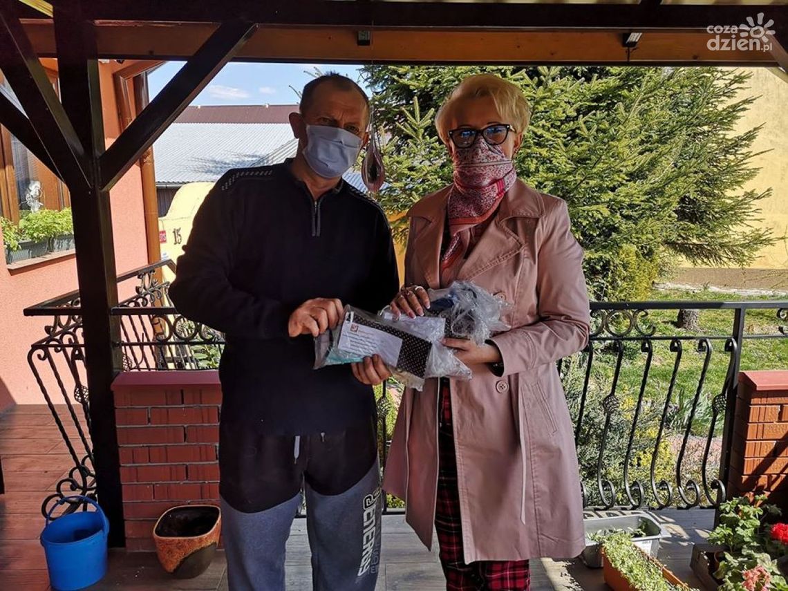 Maseczki ochronne dla mieszkańców gminy Sadowie Maseczki ochronne dla mieszkańców gminy Sadowie