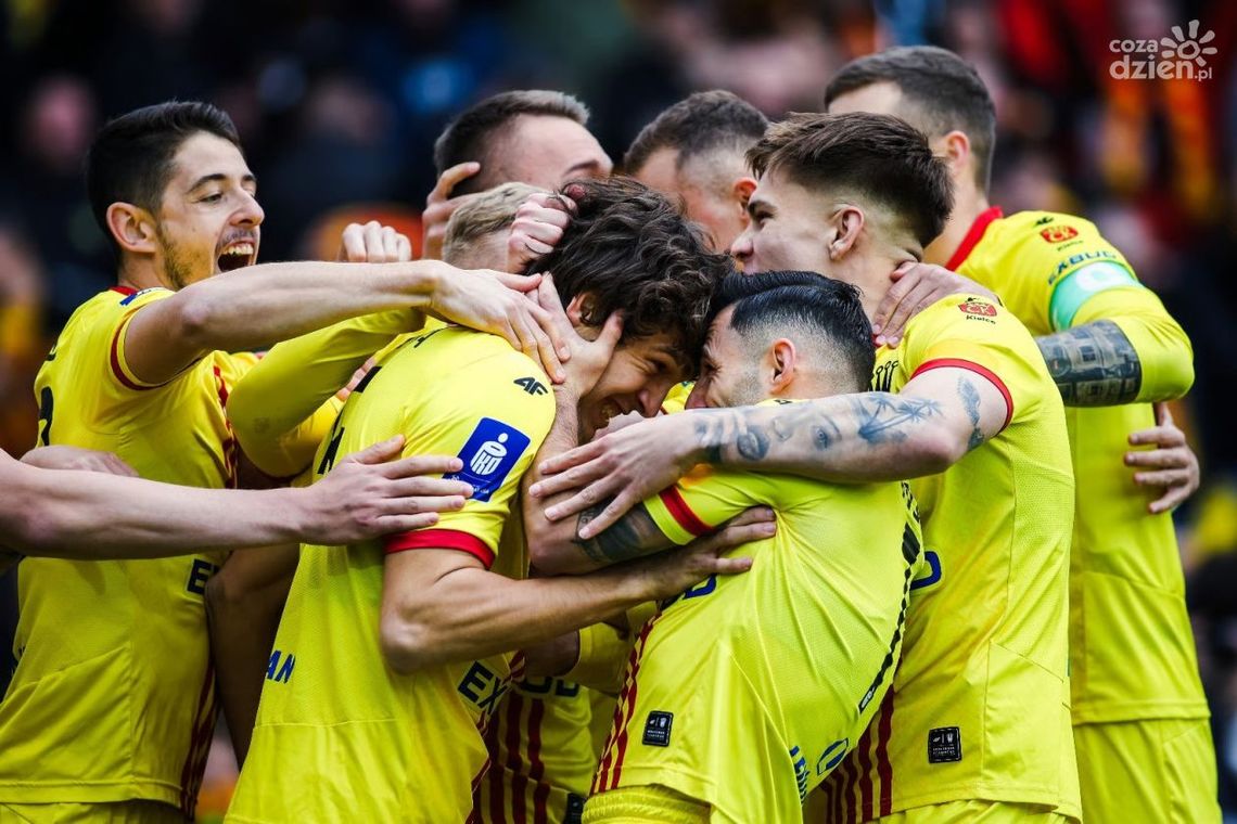Mecz Korony Kielce z Legią Warszawa będzie można obejrzeć w kinie! Mecz Korony Kielce z Legią Warszawa będzie można obejrzeć w kinie!