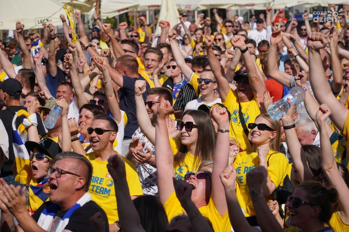 Miasto Kielce podpisało umowy promocyjne z kieleckimi klubami sportowymi Miasto Kielce podpisało umowy promocyjne z kieleckimi klubami sportowymi