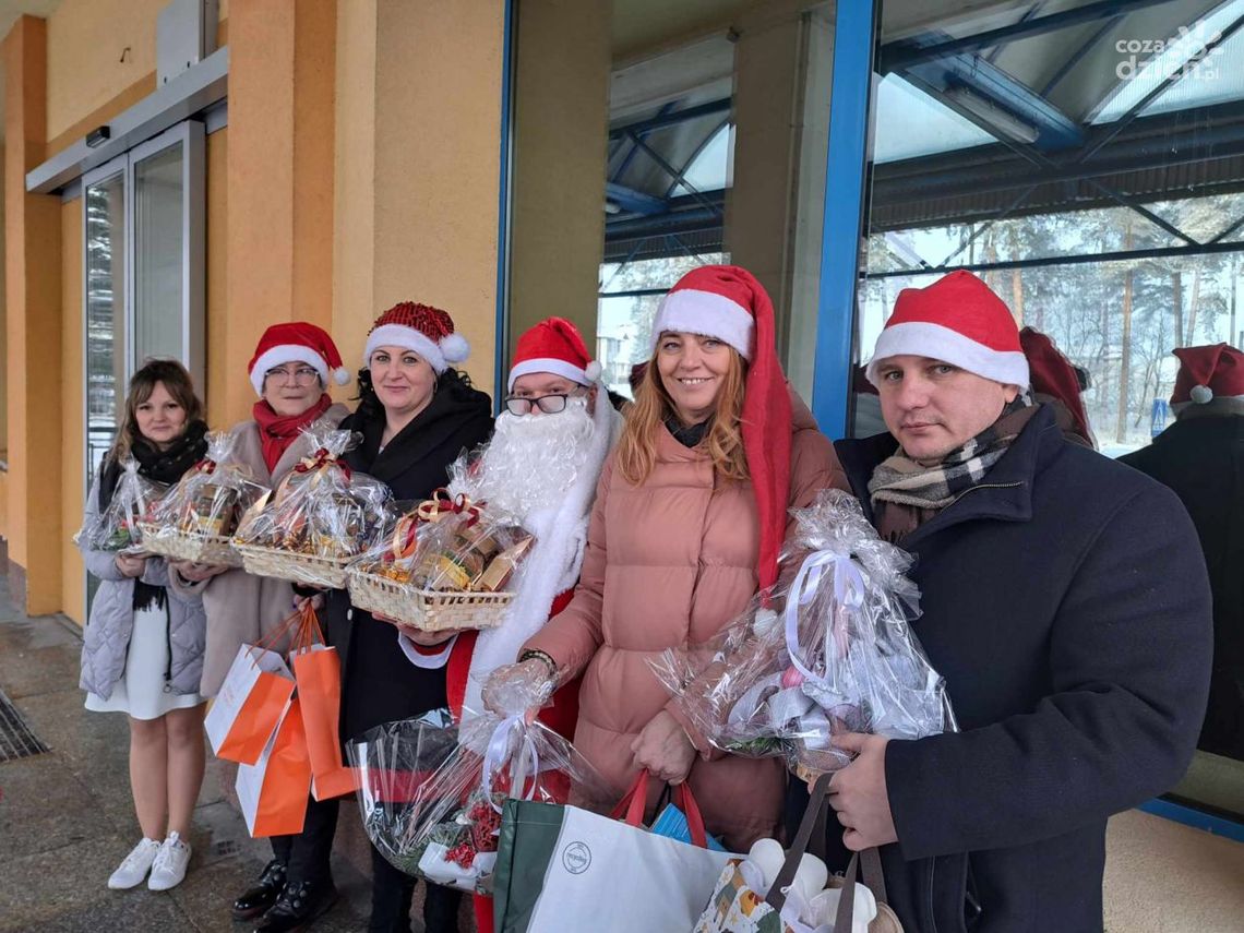 Mikołaj odwiedził małych pacjentów ostrowieckiego szpitala Mikołaj odwiedził małych pacjentów ostrowieckiego szpitala