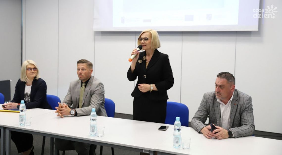 Miliony na edukację przedszkolną i szkolnictwo zawodowe Miliony na edukację przedszkolną i szkolnictwo zawodowe