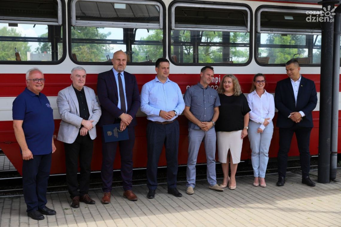 Miliony na rewitalizację Ciuchci Ponidzie Miliony na rewitalizację Ciuchci Ponidzie