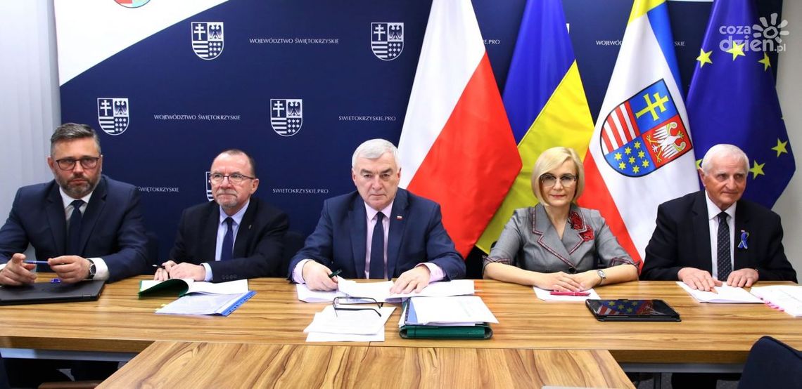 Miliony z Unii na CENWIS Miliony z Unii na CENWIS