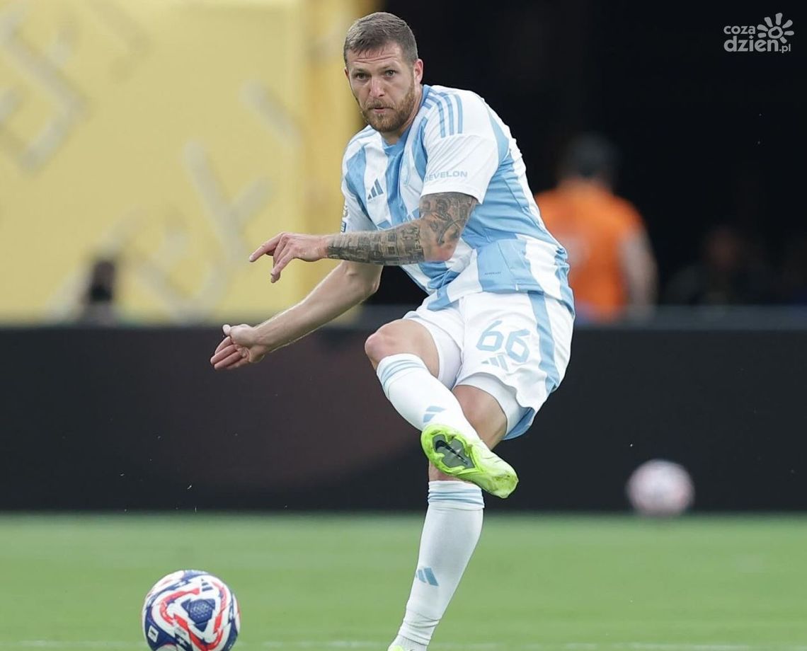 Miłosz Trojak zakończył udział w Klubowych Mistrzostwach Świata. Solidny występ przeciwko Borussii Dortmund Miłosz Trojak zakończył udział w Klubowych Mistrzostwach Świata. Solidny występ przeciwko Borussii Dortmund