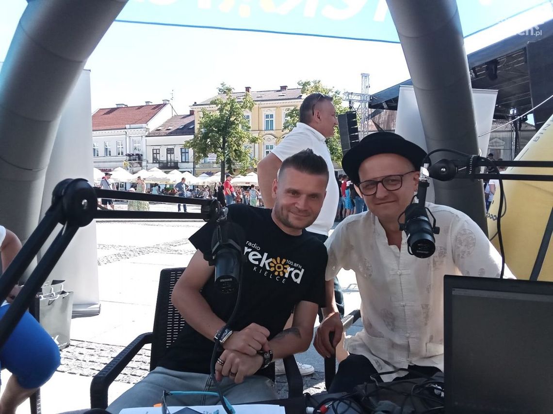 Mistrz gitary Piotr Restecki o energii, spokoju i swojej najnowszej płycie „Home” Mistrz gitary Piotr Restecki o energii, spokoju i swojej najnowszej płycie „Home”