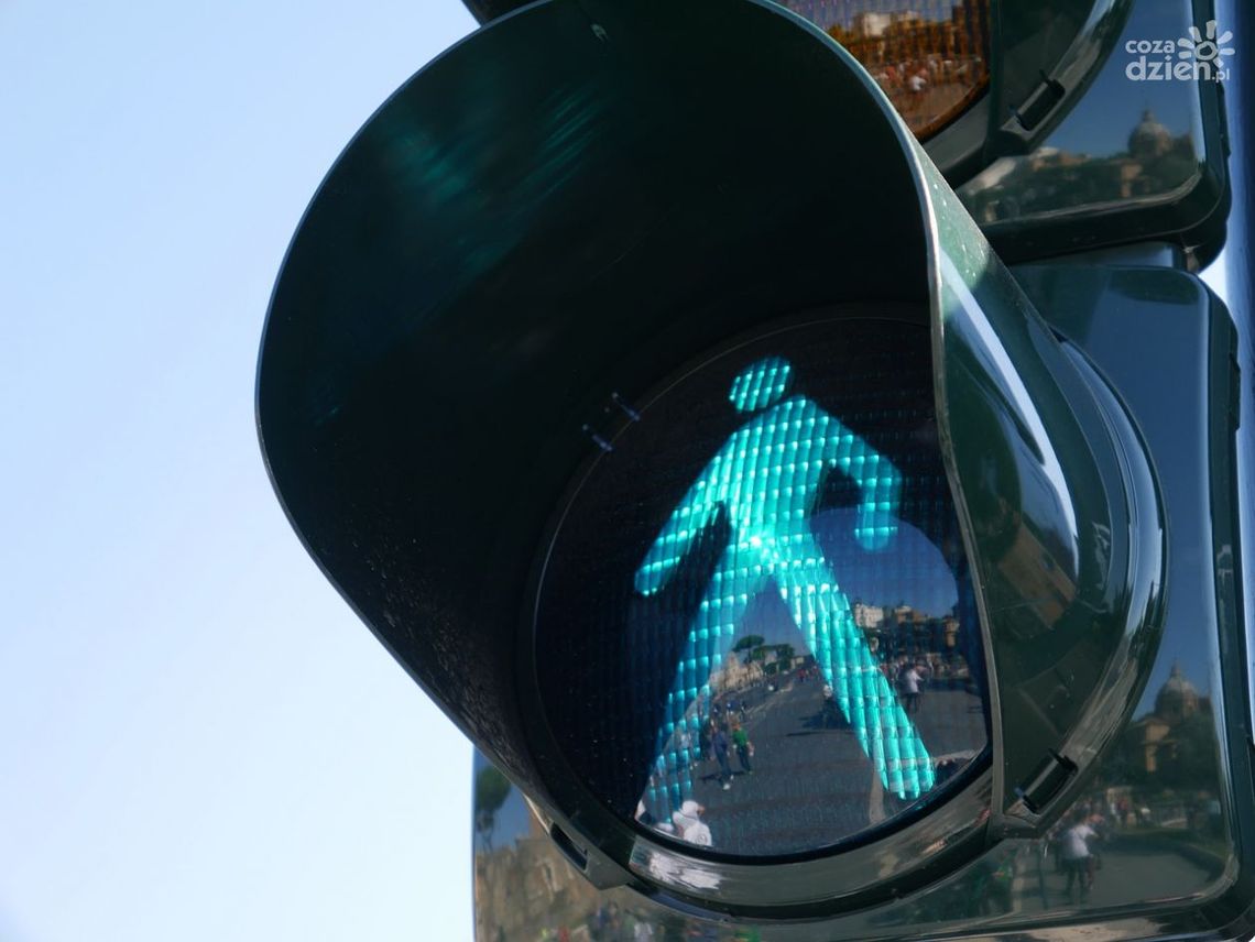 Młody mężczyzna został potrącony na pasach Młody mężczyzna został potrącony na pasach