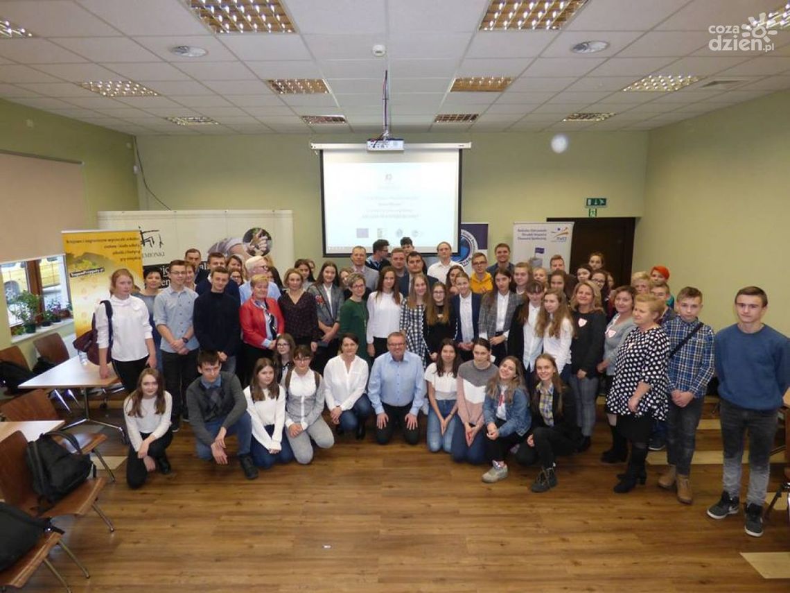 Młodzi, a już przedsiębiorczy Młodzi, a już przedsiębiorczy