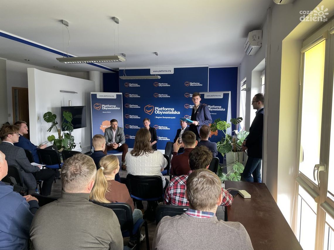 Młodzi debatowali o przyszłości Kielc Młodzi debatowali o przyszłości Kielc