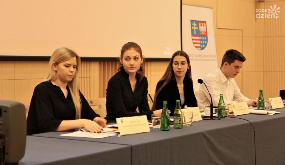 Młodzi radni podsumowują kadencję Młodzi radni podsumowują kadencję