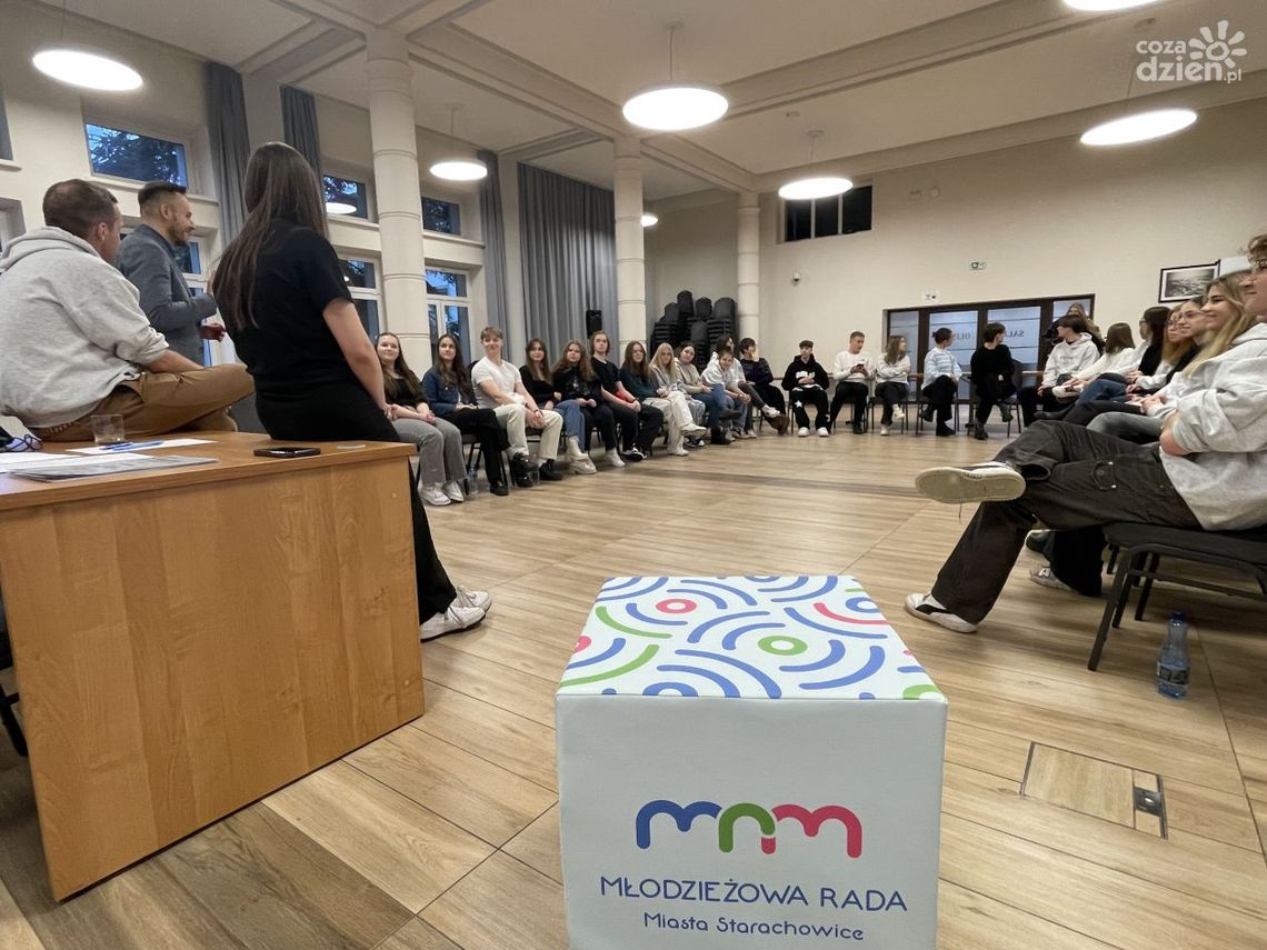 Młodzi radni ze Starachowic z nowymi pomysłami Młodzi radni ze Starachowic z nowymi pomysłami