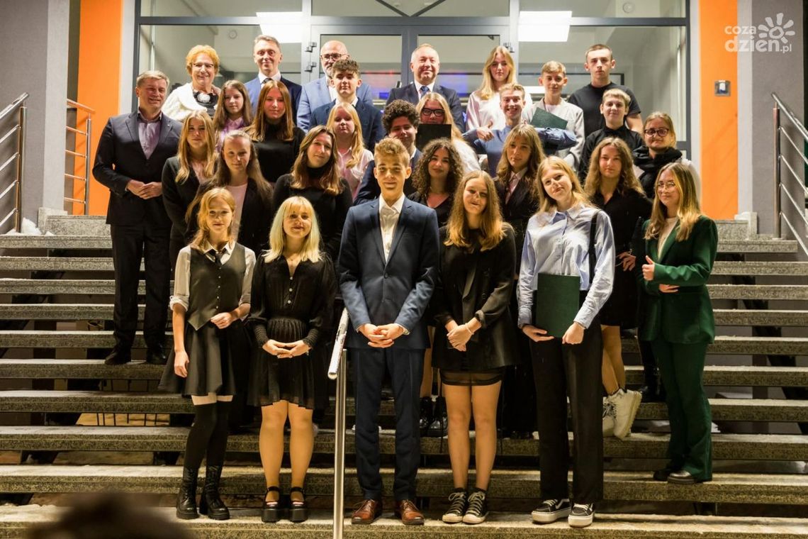 Młodzi samorządowcy z Ostrowca pełni pomysłów Młodzi samorządowcy z Ostrowca pełni pomysłów