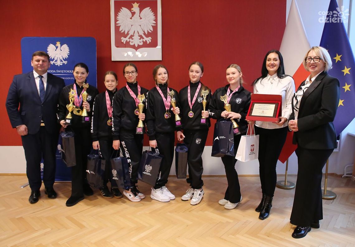 Młodzi sportowcy z gratulacjami od Wojewody Świętokrzyskiego