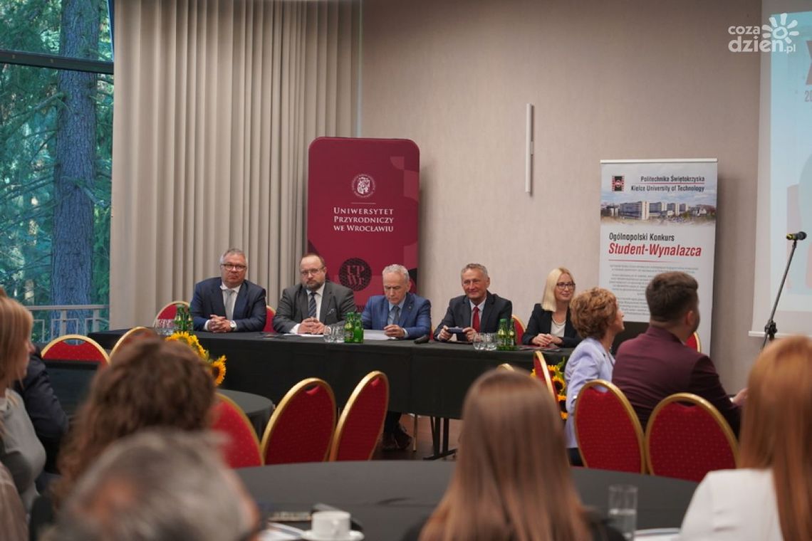 Młodzi wynalazcy nagrodzeni Młodzi wynalazcy nagrodzeni