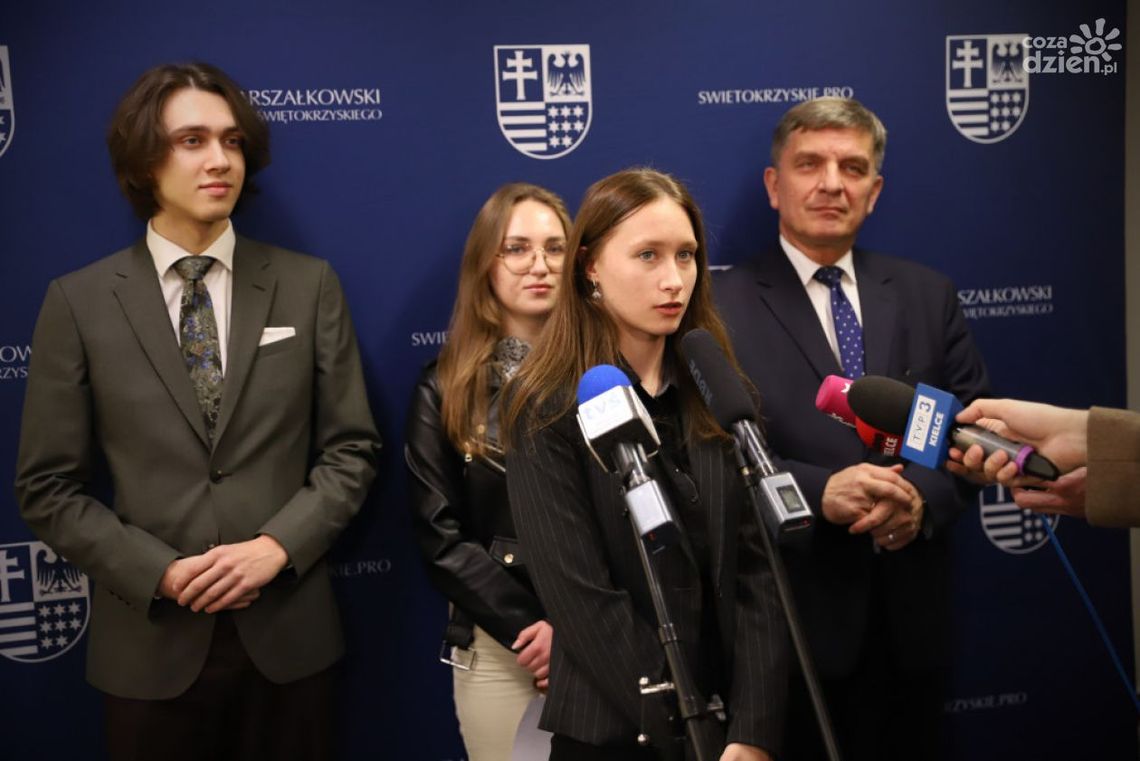 Młodzi z całej Polski będą uczyli się samorządności w Umianowicach Młodzi z całej Polski będą uczyli się samorządności w Umianowicach