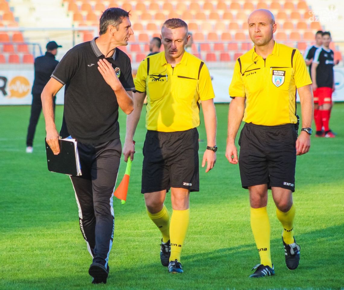 Młodzież z Korony wygrywa w Ostrowcu