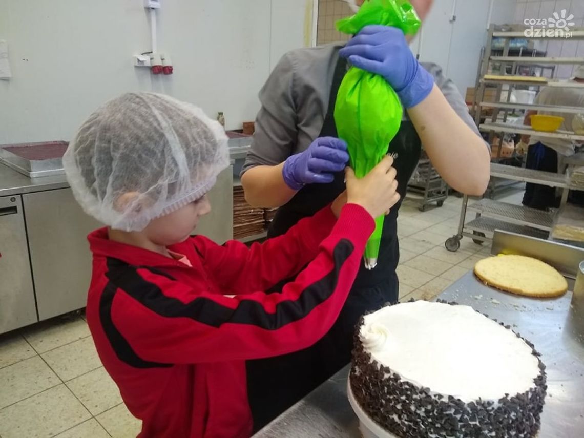 Mniam! Słodkie warsztaty z uczniami PSP nr 10 Mniam! Słodkie warsztaty z uczniami PSP nr 10