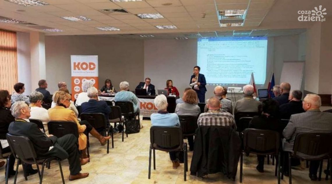 Monika Szafraniec nadal przewodniczącą Świętokrzyskiego KOD Monika Szafraniec nadal przewodniczącą Świętokrzyskiego KOD