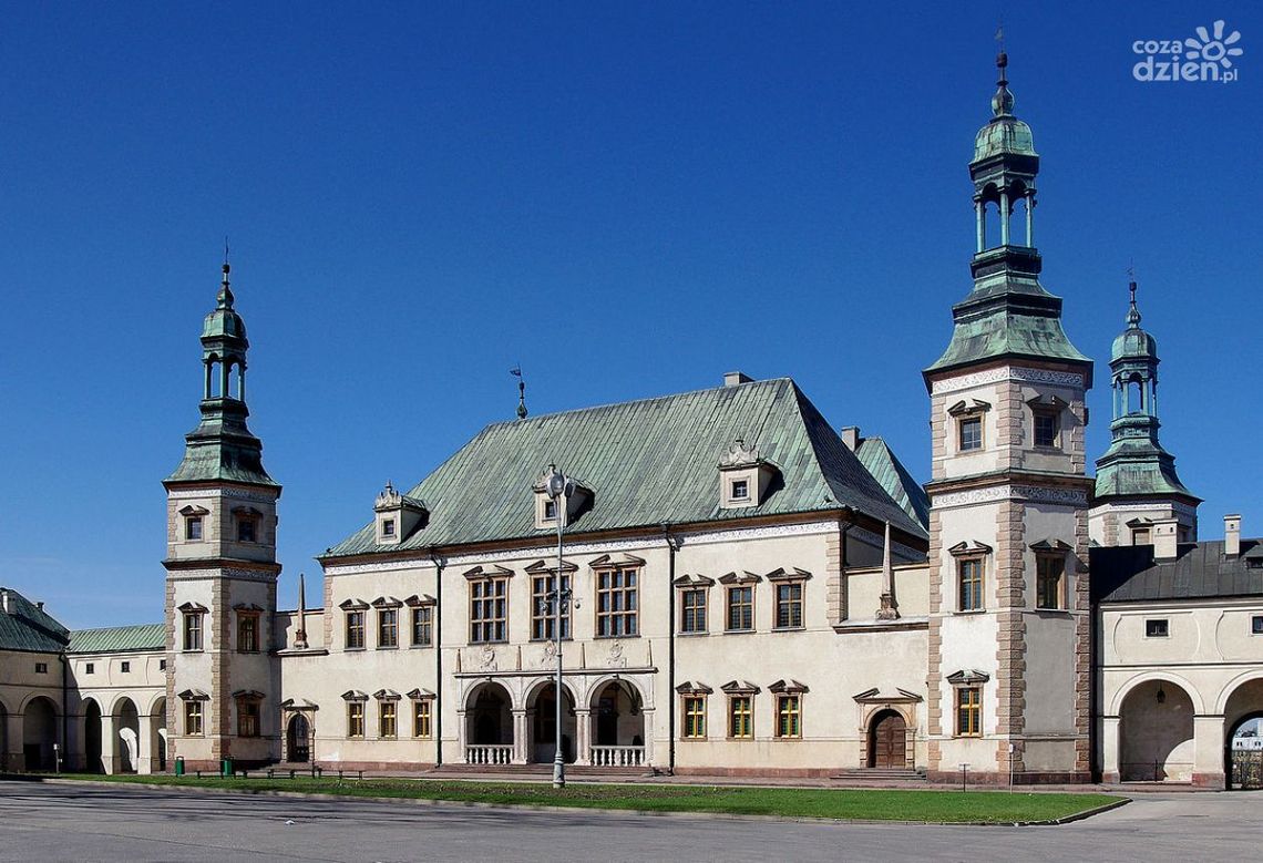 Muzeum Narodowe w Kielcach zaprasza na Estradę Młodych Pianistów Muzeum Narodowe w Kielcach zaprasza na Estradę Młodych Pianistów