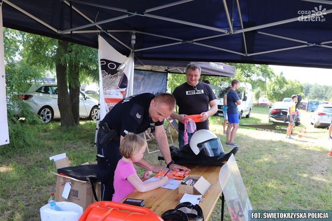 Na Dniach Ożarowa świętowano 100-lecie policji Na Dniach Ożarowa świętowano 100-lecie policji