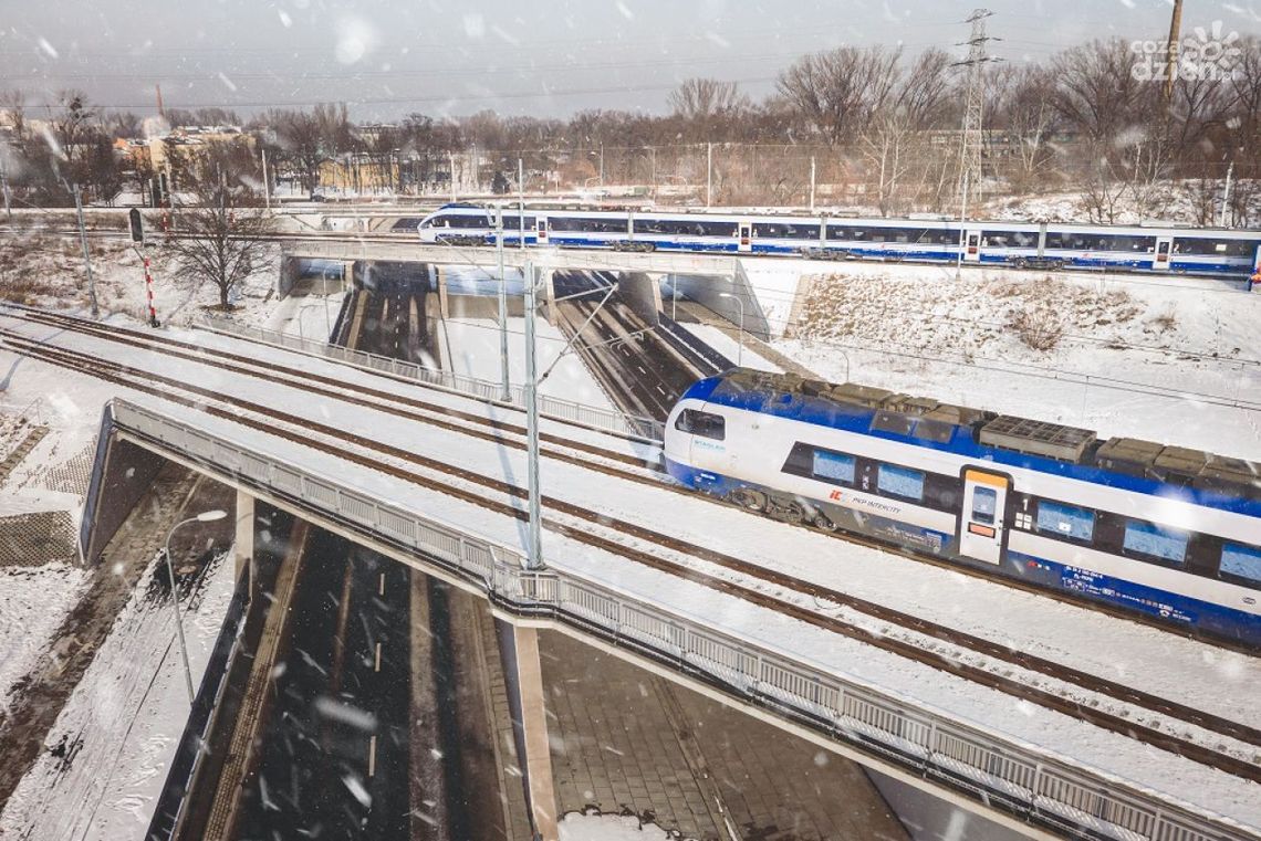 Na ferie pociągiem z PKP Intercity. Rusza pierwsza tura zimowego wypoczynku Na ferie pociągiem z PKP Intercity. Rusza pierwsza tura zimowego wypoczynku