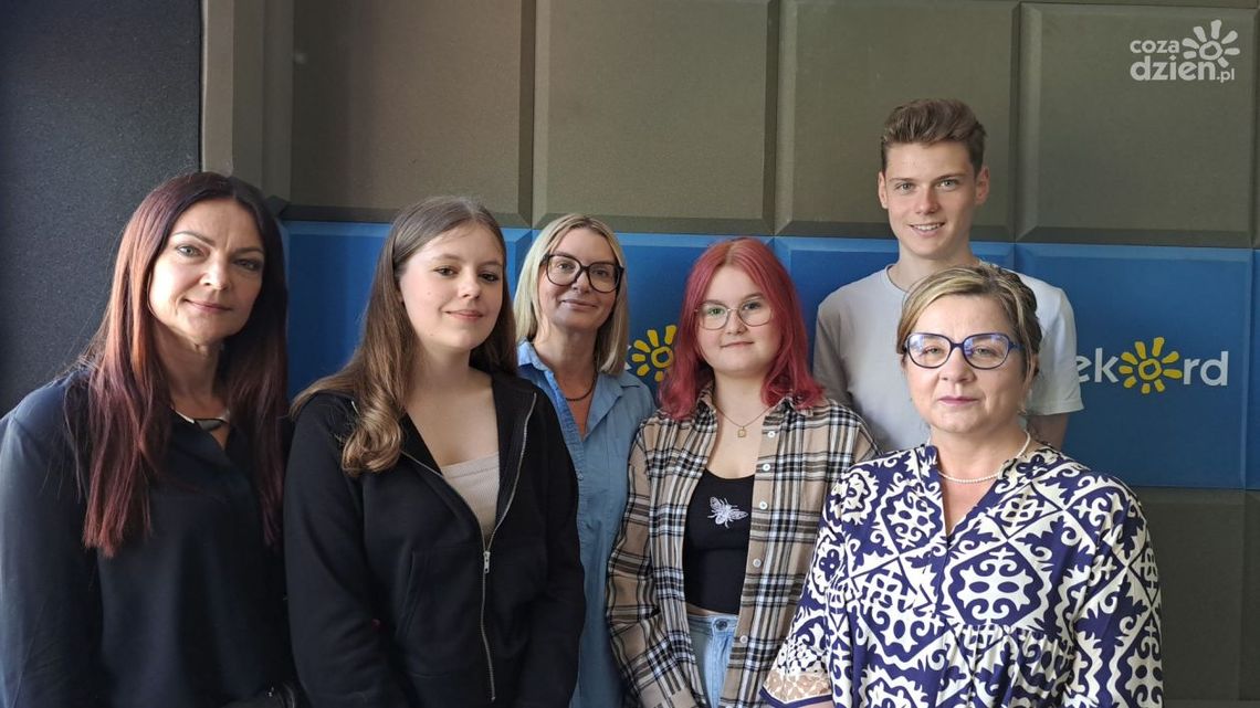 Najszersza oferta językowa jest w LO im. S. Staszica Najszersza oferta językowa jest w LO im. S. Staszica