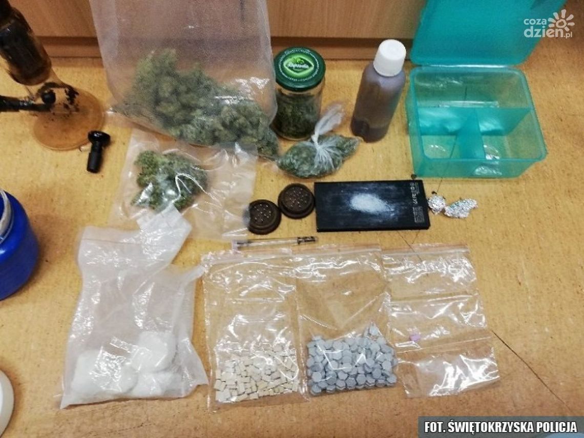 Narkotyki u 25-latka Narkotyki u 25-latka