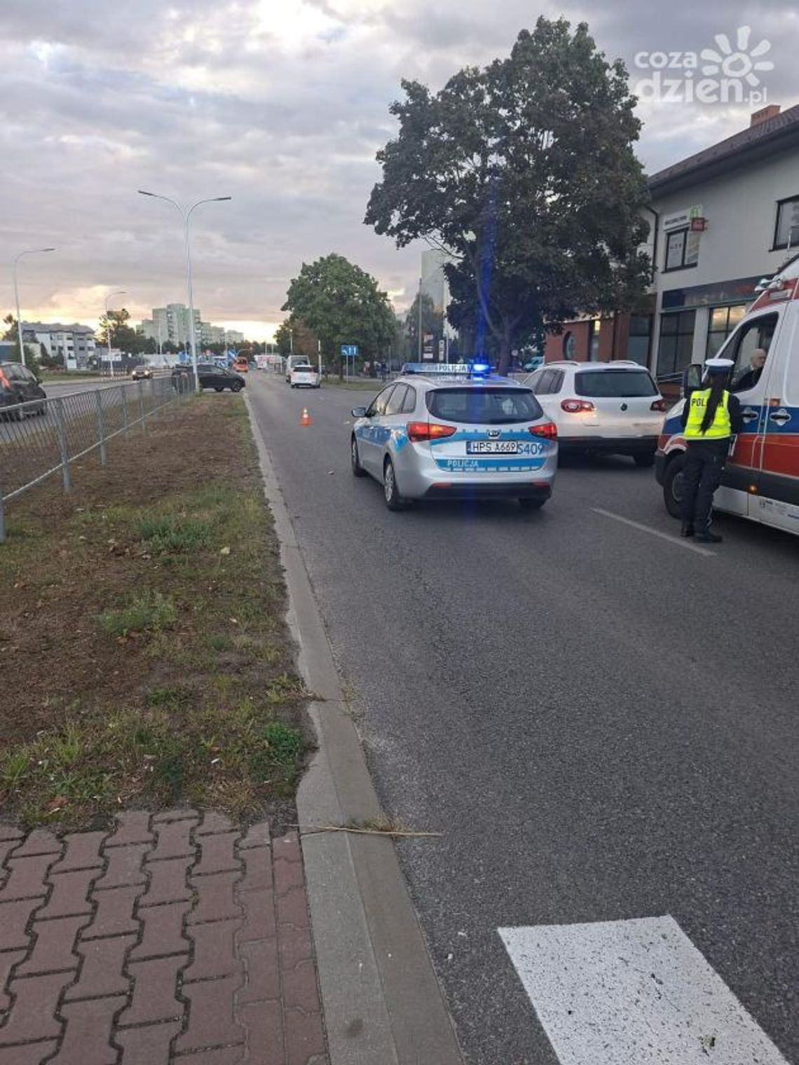 Nastolatek potrącony na przejściu dla pieszych w Ostrowcu Świętokrzyskim Nastolatek potrącony na przejściu dla pieszych w Ostrowcu Świętokrzyskim