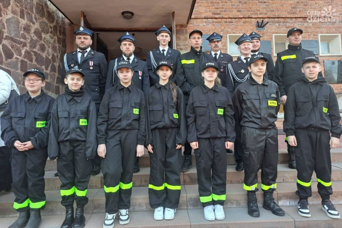 Nastoletni strażak-ochotnik ruszył na pomoc Nastoletni strażak-ochotnik ruszył na pomoc