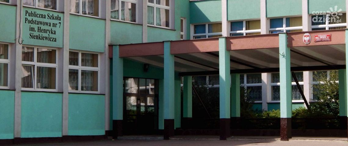 Nauczyciele rozgoryczeni podwyżkami