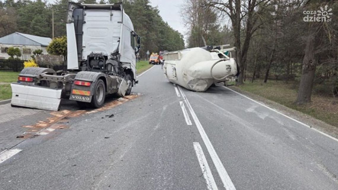 Nie zderzył się z sarną, ale zablokował drogę krajową Nie zderzył się z sarną, ale zablokował drogę krajową