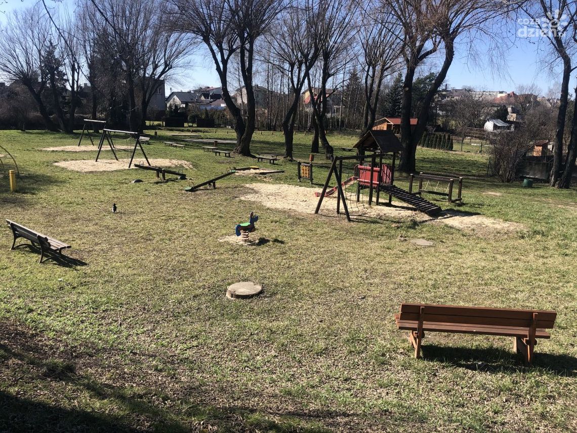 Niedzielne południe w Ostrowcu Św - Zdjęcia Niedzielne południe w Ostrowcu Św - Zdjęcia