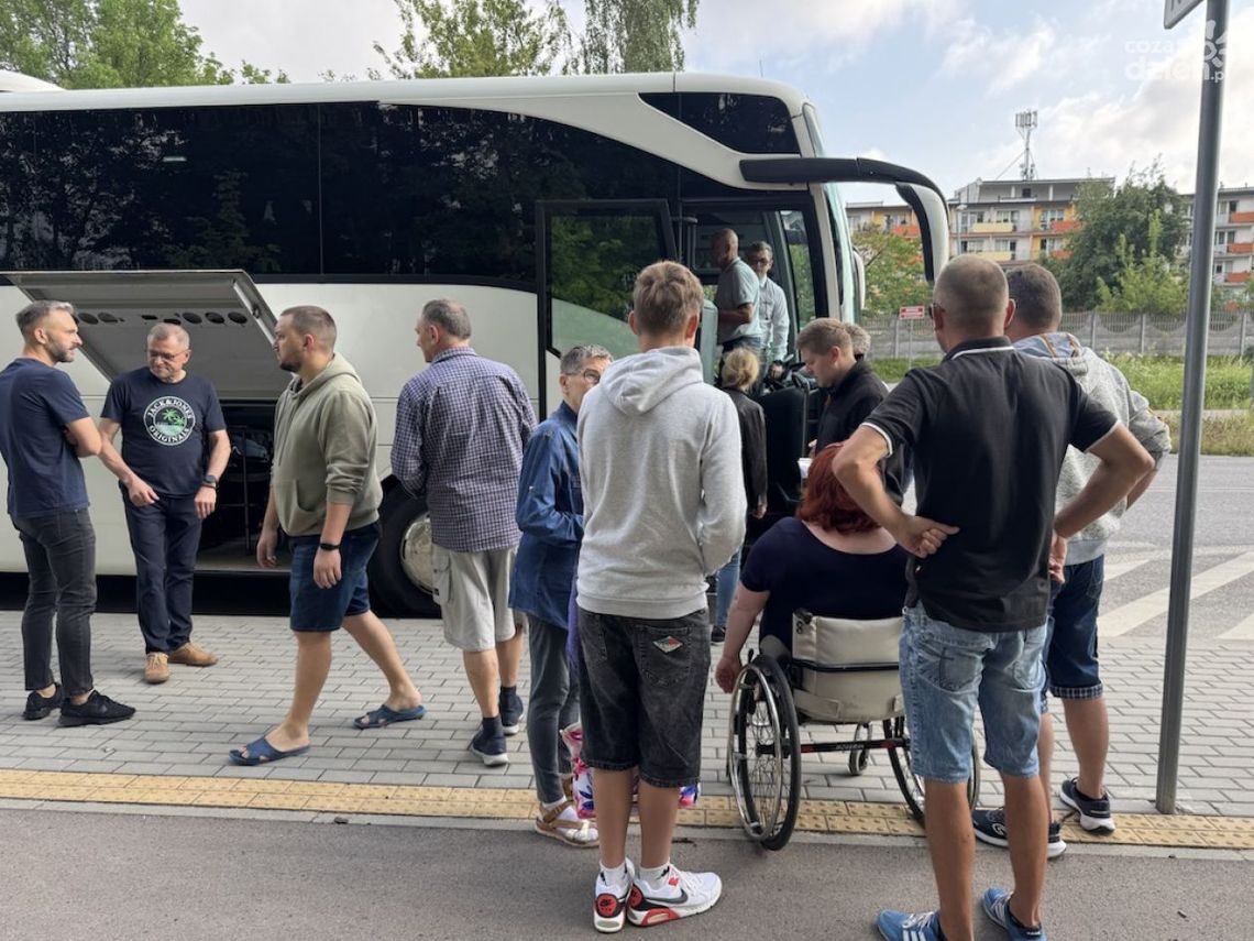 Niepełnosprawni z Kielc w drodze nad Bałtyk