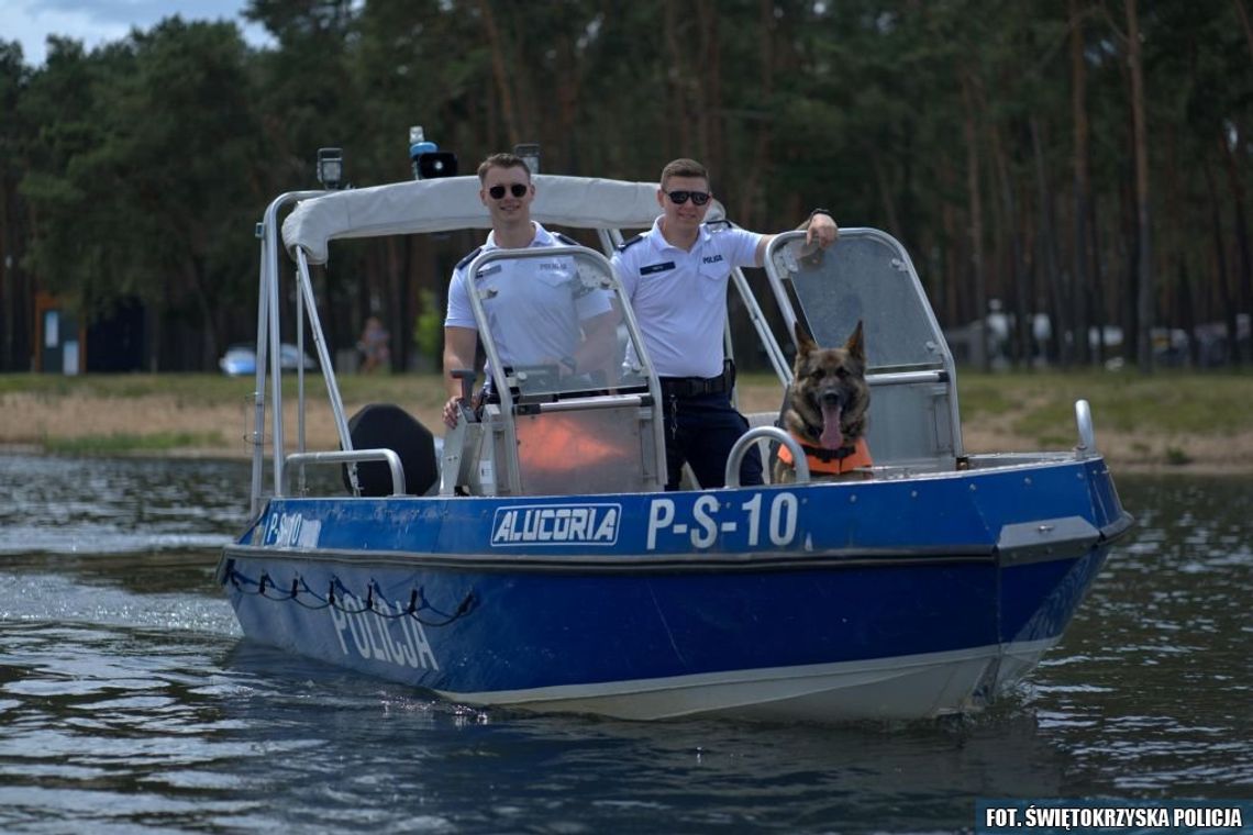 Nietrzeźwi na rowerkach wodnych w Sielpi. Policja ukarała 12 osób Nietrzeźwi na rowerkach wodnych w Sielpi. Policja ukarała 12 osób