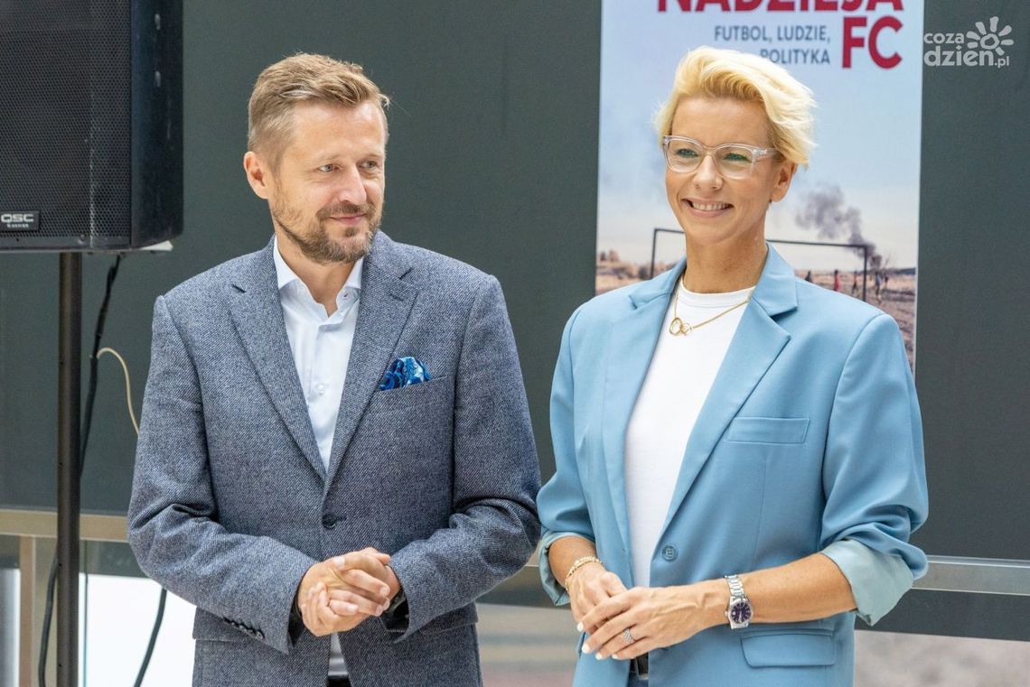 Niezwykły "Pociąg do Literatury" w doborowym towarzystwie Niezwykły "Pociąg do Literatury" w doborowym towarzystwie