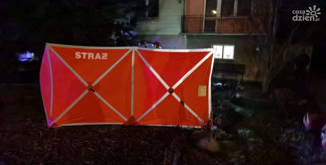 Nocne poszukiwania zaginionej kobiety Nocne poszukiwania zaginionej kobiety