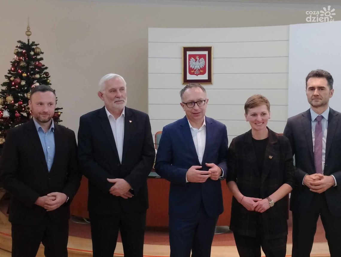 Nowa jakość na torach – Kielce z lepszymi połączeniami kolejowymi już od grudnia Nowa jakość na torach – Kielce z lepszymi połączeniami kolejowymi już od grudnia