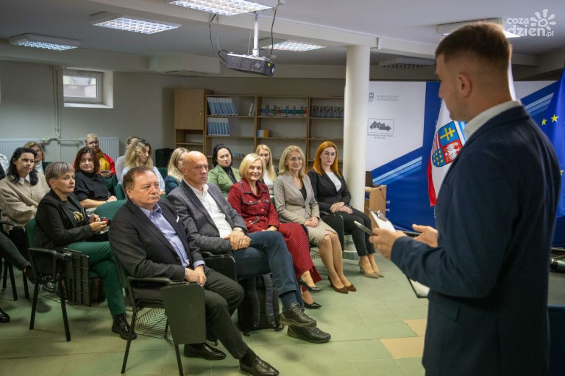 "Nowa perspektywa - nowe możliwości" - spotkanie w Wojewódzkim Urzędzie Pracy w Kielcach