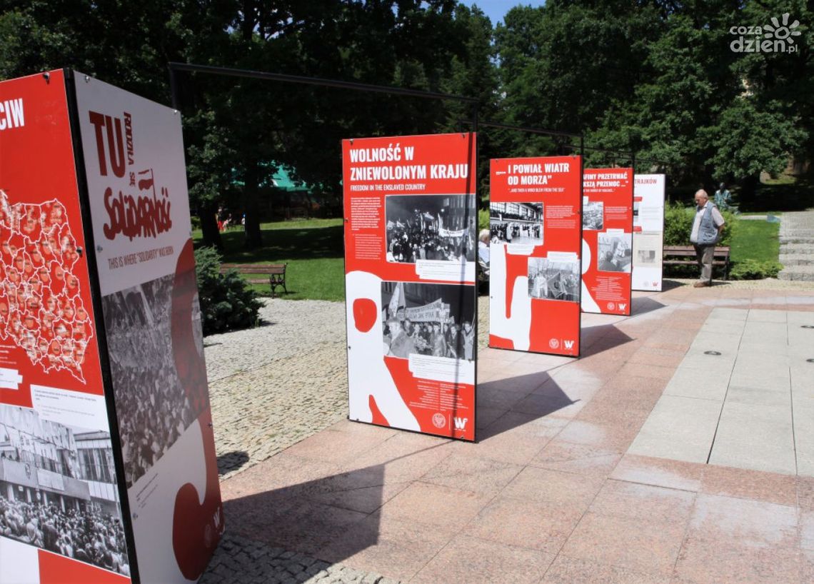 Nowa wystawa plenerowa w Starachowicach Nowa wystawa plenerowa w Starachowicach