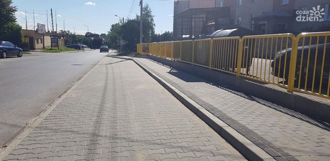 Nowa zatoka autobusowa z myślą o bezpieczeństwie uczniów Nowa zatoka autobusowa z myślą o bezpieczeństwie uczniów