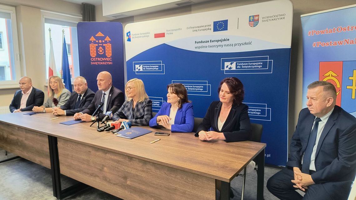 Nowe autobusy, przejścia dla pieszych i rewitalizacja. Podpisano umowy na dofinansowanie ważnych zadań Nowe autobusy, przejścia dla pieszych i rewitalizacja. Podpisano umowy na dofinansowanie ważnych zadań