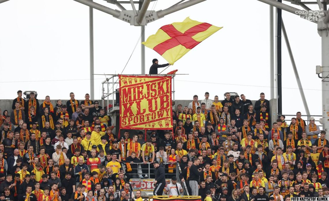 Nowe fotele na Exbud Arenie