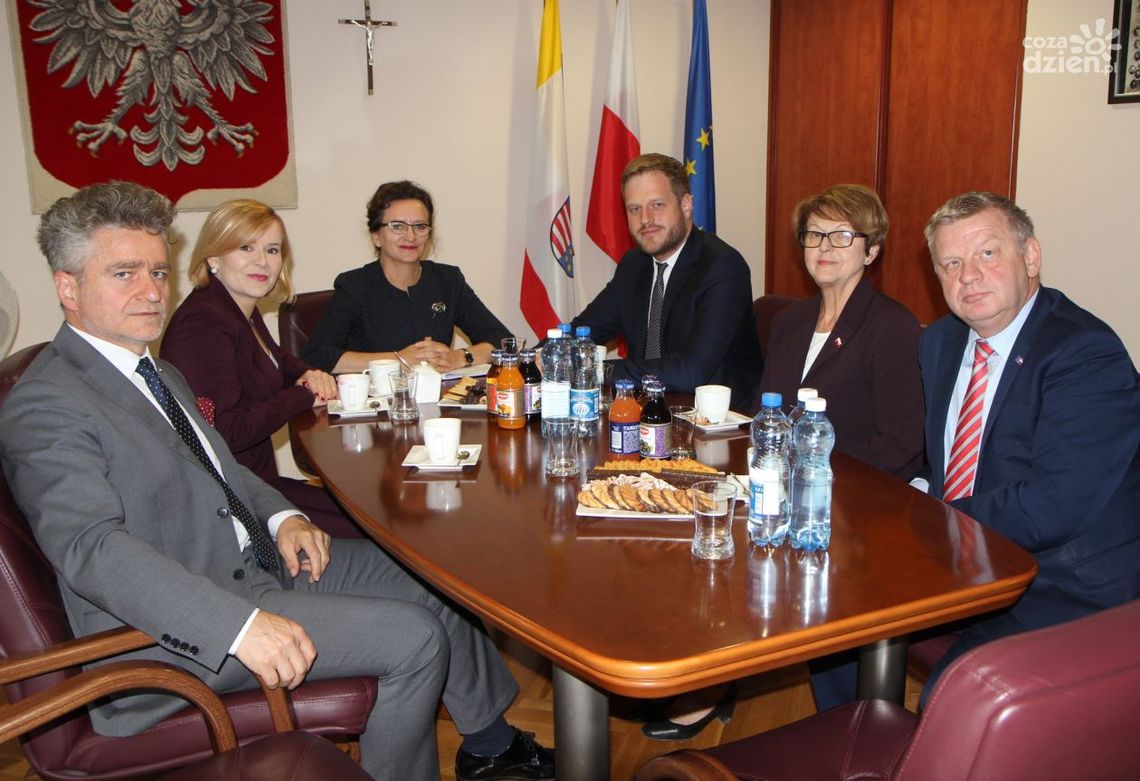 Nowe karetki w Świętokrzyskiem Nowe karetki w Świętokrzyskiem