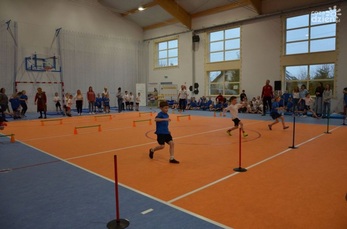 Nowe szanse na sukces dla małych sportowców w Woli Kopcowej Nowe szanse na sukces dla małych sportowców w Woli Kopcowej