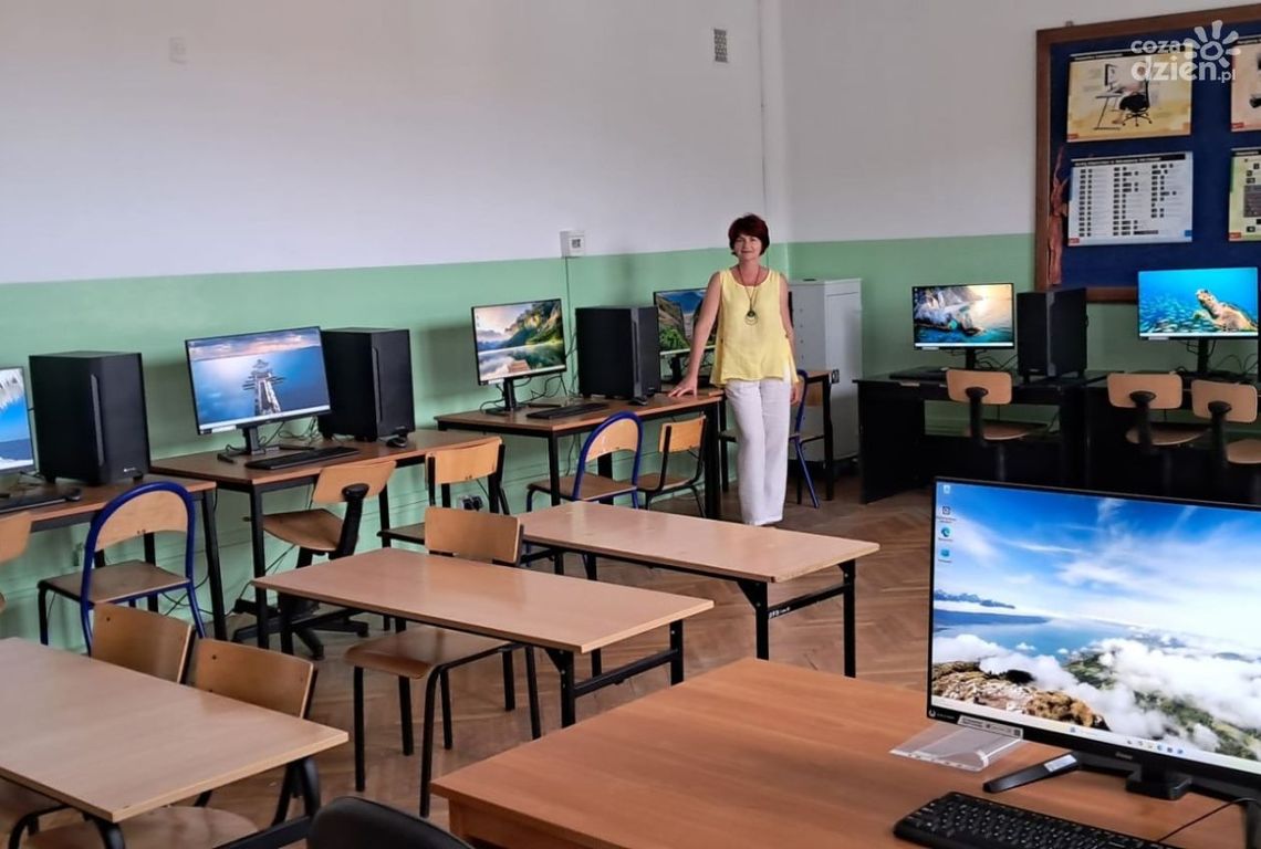 Nowe wyposażenie dla Zespołu Szkół w Rudkach